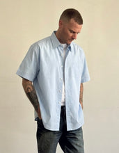 Load image into Gallery viewer, SHORT SLEEVE POPLIN SHIRT (LIGHT BLUE)