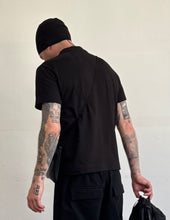 Load image into Gallery viewer, BOXY T-SHIRT (BLACK)