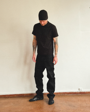 Load image into Gallery viewer, RAW STRAIGHT JEANS (BLACK)
