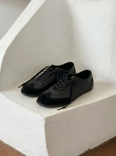 Load image into Gallery viewer, DESERT SNEAKER (BLACK)
