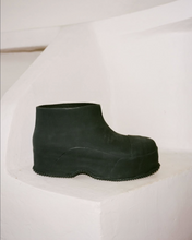 Load image into Gallery viewer, VULCANIZED LOW BOOT (BLACK)
